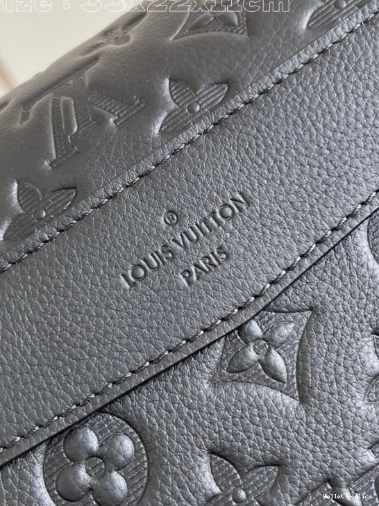 Affordable LOUIS Voyager PM-33*22.5*11CM VUITTON Messenger 0802